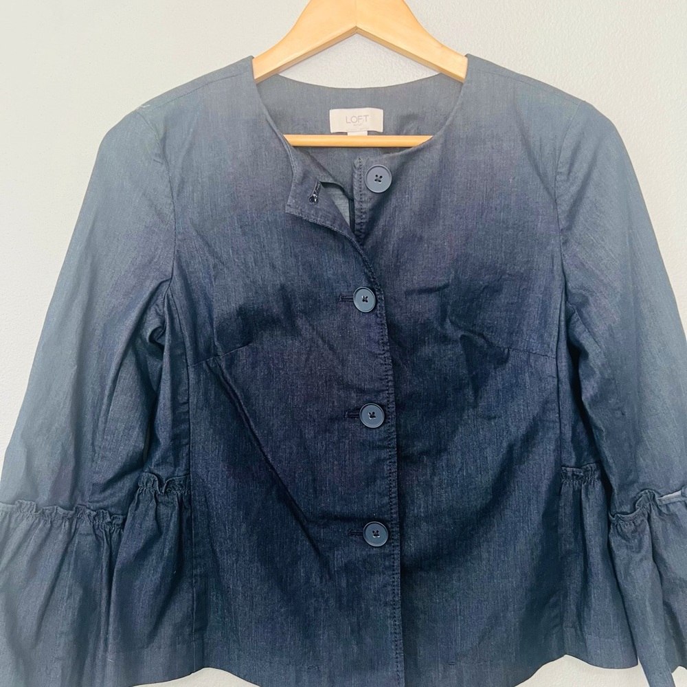 LOFT Woman’s Blue/Dark Gray ‎ Button-Up Shirt With Ruffled, Flared Sleeves Sz XS